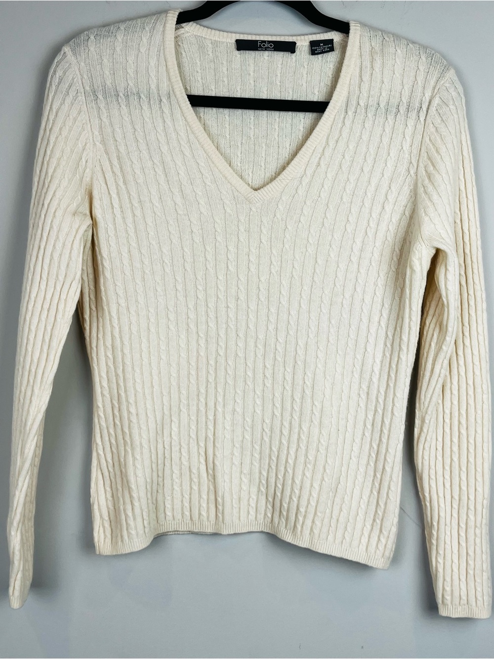 Vintage Saks Fifth Avenue Folio Cream Cable V-Neck Cashmere Sweater Medium